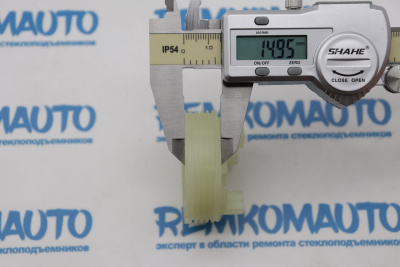 Ролик стеклоподъемника (катушка стеклоподъемника) 772408