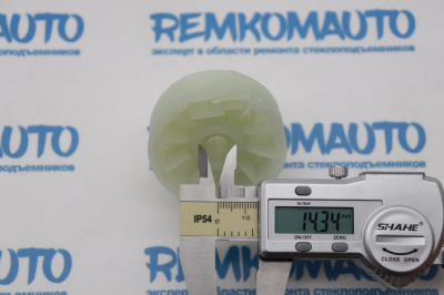 Ролик (катушка) стеклоподъёмника Citroen/Dacia/Fiat/LADA/Nissan/Opel/Peugeot/Renault правый 770423