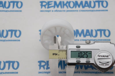 Ролик стеклоподъёмника (катушка стеклоподъемника) 771534