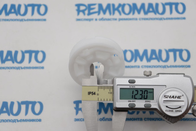 Ролик стеклоподъёмника (катушка стеклоподъемника) 770101