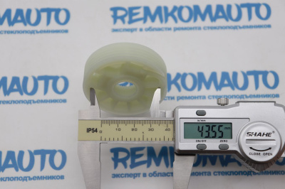 Ролик (катушка) стеклоподъёмника правый 770187