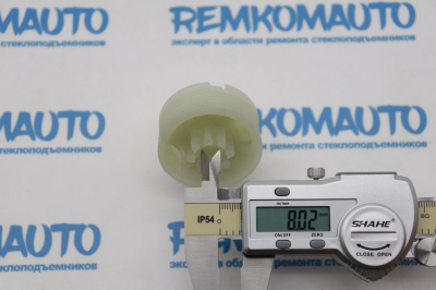 Ролик стеклоподъёмника (катушка стеклоподъемника) 770829