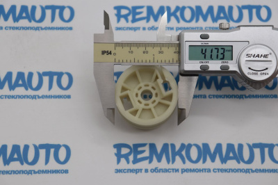Ролик стеклоподъёмника (катушка стеклоподъемника) 770828