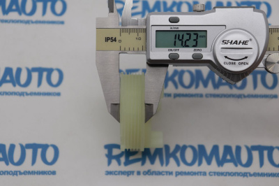 Ролик стеклоподъёмника (катушка стеклоподъемника) 770793