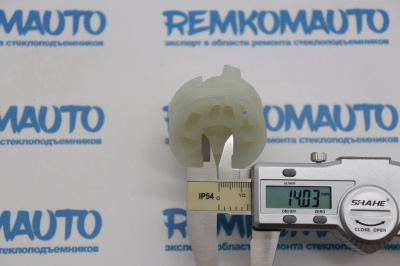 Ролик (катушка) стеклоподъемника левый 771697