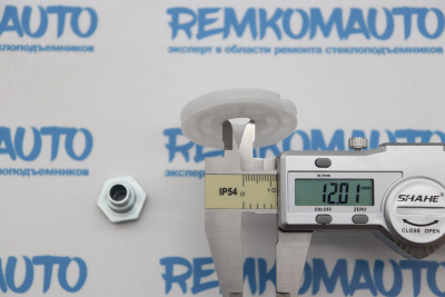 Обводной ролик стеклоподъёмника с клепкой 770625