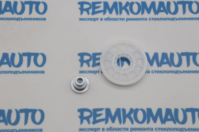 Обводной ролик стеклоподъёмника с клёпкой (Ø 43, Ø 12,5) 770877