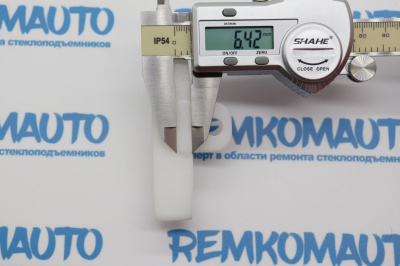 Фиксатор стекла стеклоподъёмника Toyota 771168