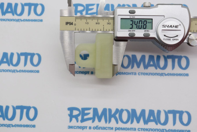 Фиксатор стекла стеклоподъемника 771338