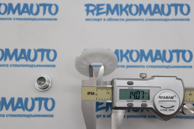 Обводной ролик стеклоподъёмника с клёпкой 770134