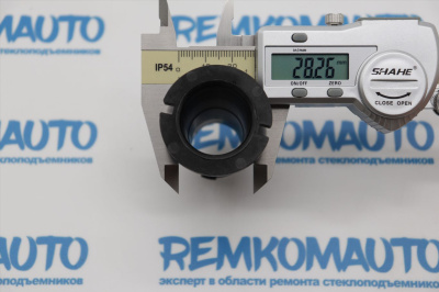 Кронштейн бокового зеркала двери Citroen C4 Picasso/C-Elysee/Peugeot 301 772846