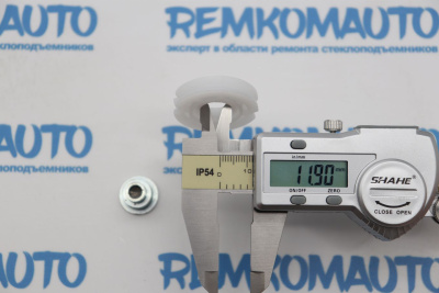 Обводной ролик стеклоподъёмника с клепкой 772441