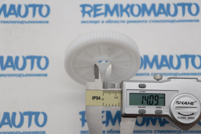 Шестерня червячной передачи электромотора стеклоподъемника 772474