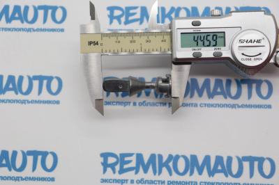 Шток личинки замка двери Skoda Fabia/Volkswagen Golf 4 (перед. лев./прав.) 771553