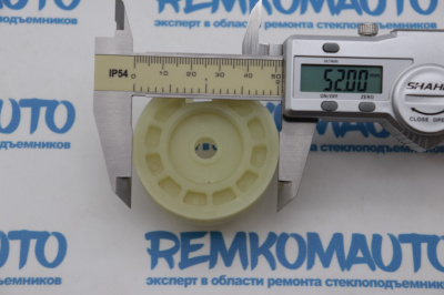 Ролик стеклоподъёмника (катушка стеклоподъемника) 771052