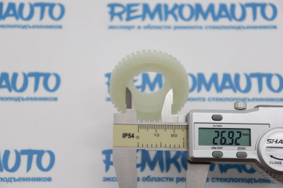 Шестерня люка крыши Land Rover Freelander 770671