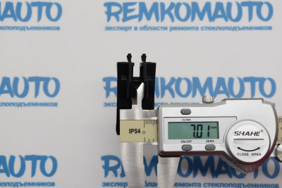 Фиксатор ручки двери Renault Master 3/Opel Movano 770555