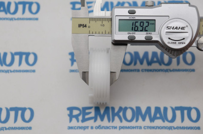 Ролик стеклоподъёмника (катушка стеклоподъемника) 771537