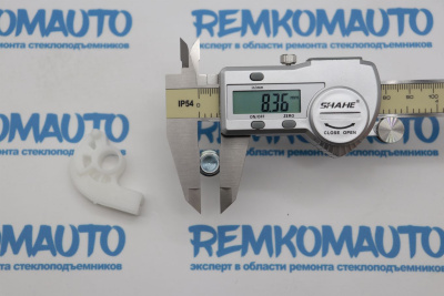 Обводной ролик стеклоподъёмника с клепкой 771135