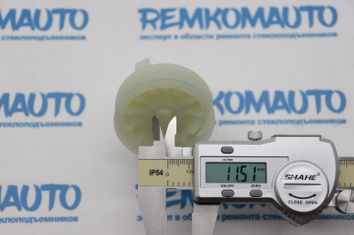 Ролик стеклоподъёмника (катушка стеклоподъемника) 771028