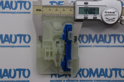 Направляющий держатель стеклоподъёмника (каретка стеклоподъемника) 770868