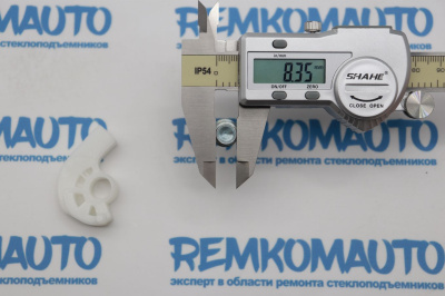 Обводной ролик стеклоподъёмника с клепкой 771136