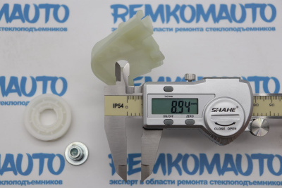 Обводной ролик стеклоподъёмника (комплект) 770333 Обводной ролик стеклоподъёмника (комплект) 770333