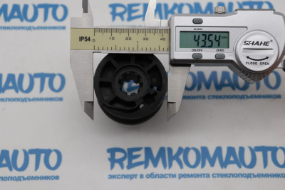 Ролик стеклоподъемника (катушка стеклоподъемника) 771608