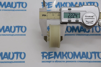 Ролик стеклоподъёмника (катушка стеклоподъемника) 770828