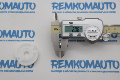 Обводной ролик стеклоподъёмника с клепкой 772495