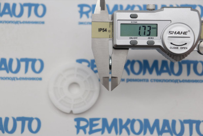 Обводной ролик стеклоподъёмника с клепкой 770879