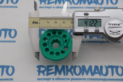 Ролик стеклоподъёмника (катушка стеклоподъемника) 771177