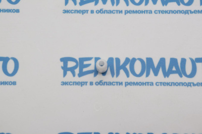 Фиксатор для направляющего держателя стеклоподъёмника 770028