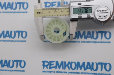 Ролик стеклоподъемника (катушка стеклоподъемника) универсальный 776066