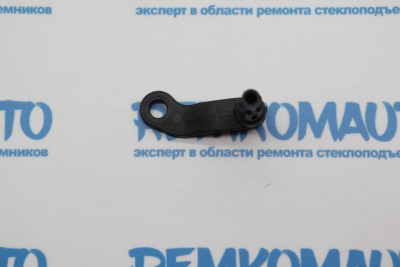 Фиксатор замка двери Fiat Linea (перед. лев.) 772403