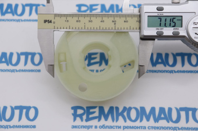 Ролик правой боковой сдвижной двери Volkswagen Transporter T5/T6 770171