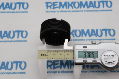 Ролик стеклоподъёмника (катушка стеклоподъемника) 771989