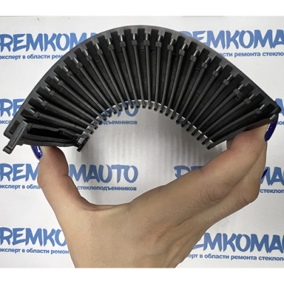 Крышка рулонной шторки ящика для мелочей центральной консоли (20368001239051 Черный) 772855