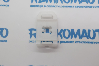 Фиксатор стекла стеклоподъёмника Mercedes Benz (52х30 Ø 10 мм.) 771790