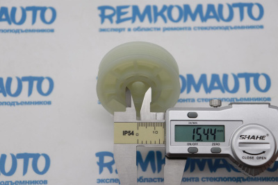 Ролик стеклоподъёмника (катушка стеклоподъемника) 770448