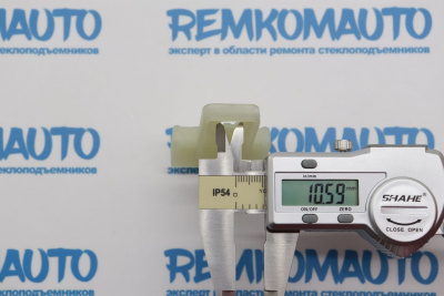 Держатель стекла (лопатка) стеклоподъёмника Renault Scenic 3 2009-2012 771340