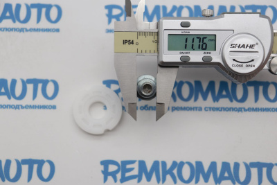 Обводной ролик стеклоподъёмника с клепкой 772441