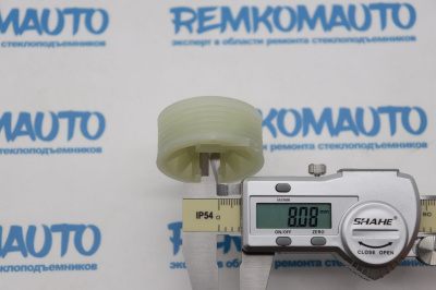 Ролик стеклоподъёмника (катушка стеклоподъемника) 770829