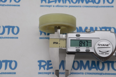 Ролик стеклоподъёмника (катушка стеклоподъемника) 771052