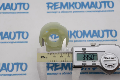 Ролик стеклоподъёмника (катушка стеклоподъемника) 770582