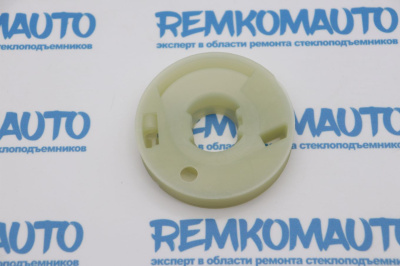 Ролик правой боковой сдвижной двери Volkswagen Transporter T5/T6 770171