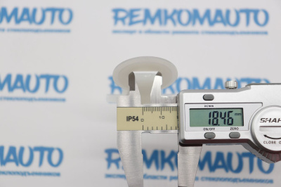 Фиксатор стекла стеклоподъёмника 770536