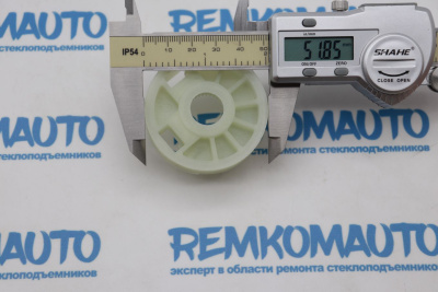 Ролик (катушка) стеклоподъёмника правый 770187