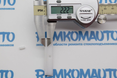 Направляющая стекла, боковой фиксатор стекла (7775575, 7608099, 922729) 770918