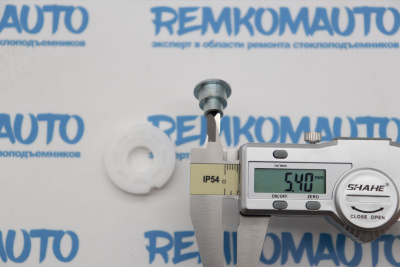 Обводной ролик стеклоподъёмника с клепкой 772441